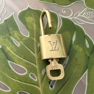 Louis Vuitton Lock and key #300 set B
